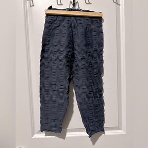 Crop original BBB blue leggings lightly worn.